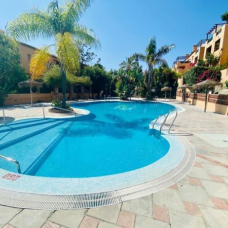 Oasis Apartment ミハス エクステリア 写真