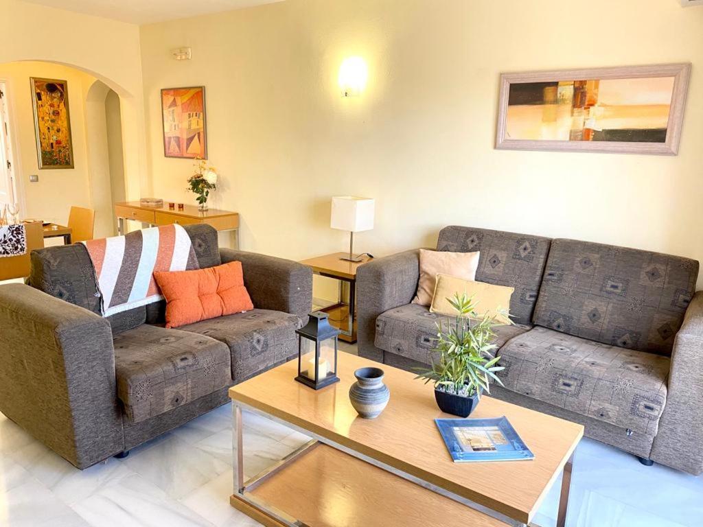 Oasis Apartment ミハス エクステリア 写真